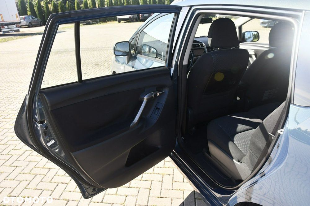 Toyota Verso - 16