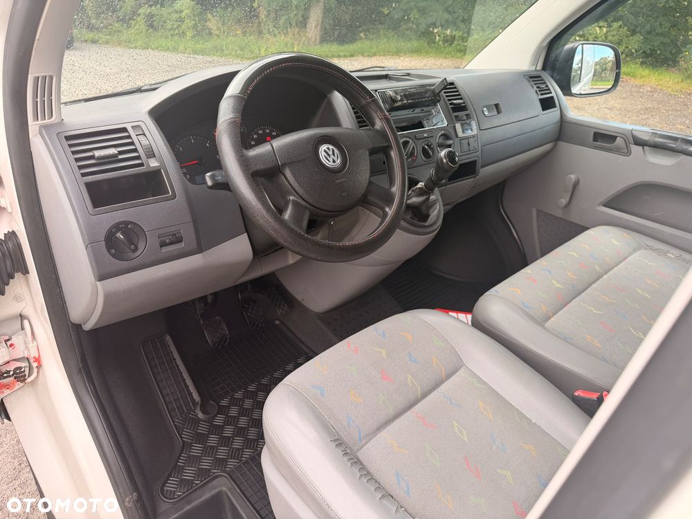 Volkswagen Transporter - 12