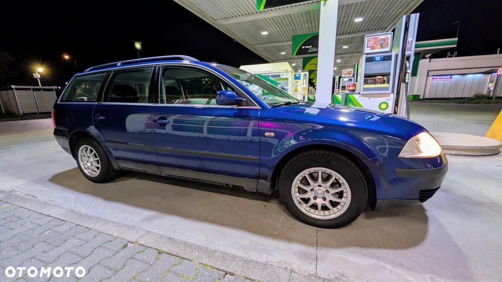 Volkswagen Passat 1.8T Comfortline Tiptr - 1