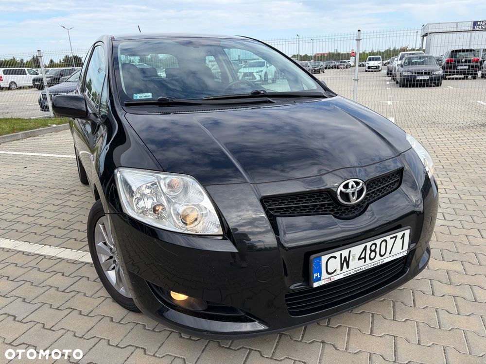Toyota Auris 1.6 VVT-i Prestige - 2