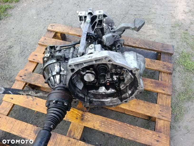 SKRZYNIA BIEGÓW MANUALNA JCR BXE GQQ 5B VW AUDI A3 8P 1.9 TDI JCR BXE GQQ - 2