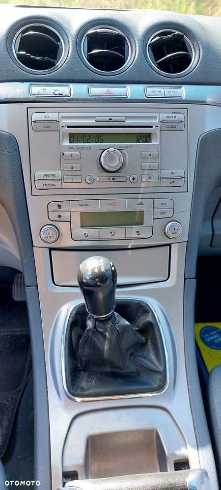 Ford Galaxy 2.0 Ghia - 9