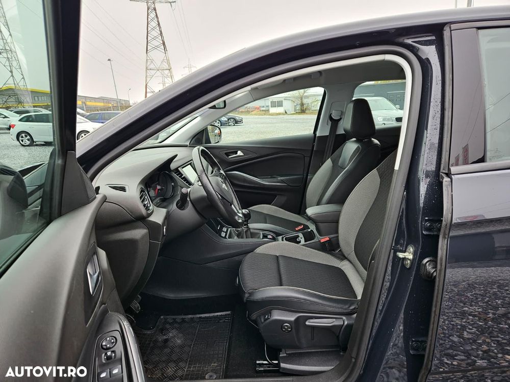 Opel Grandland X - 11