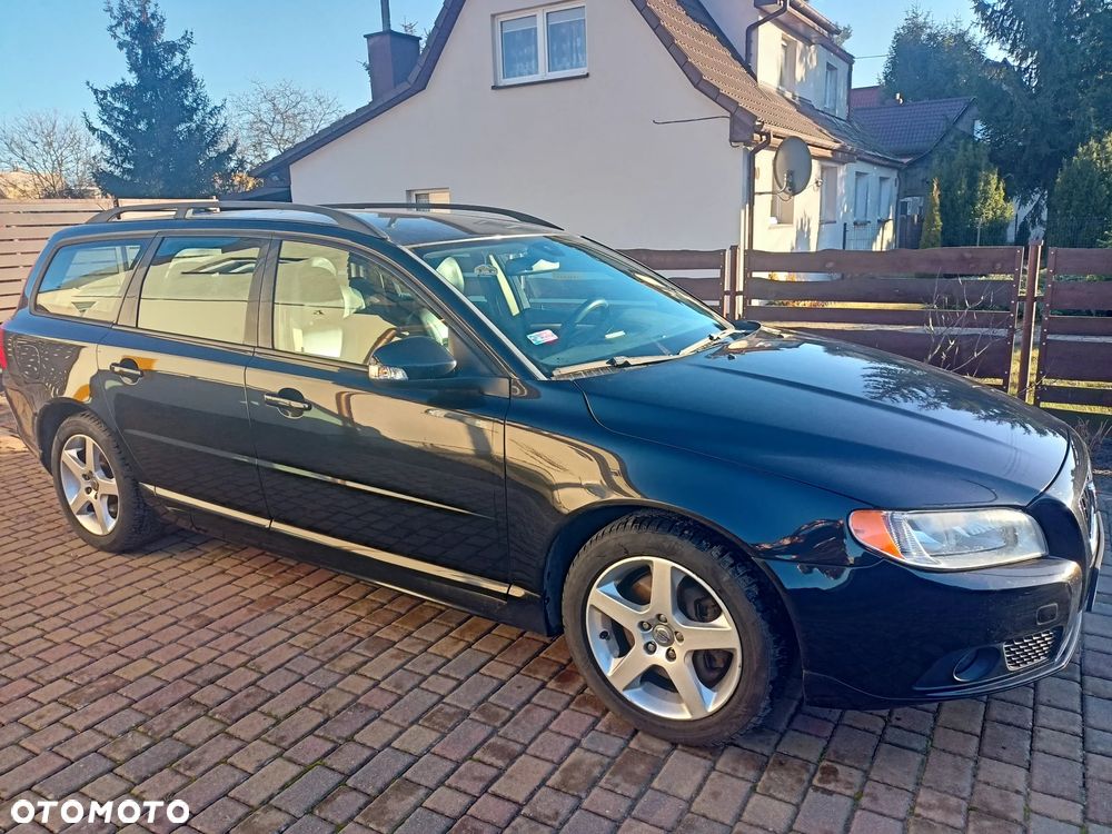 Volvo V70 - 1