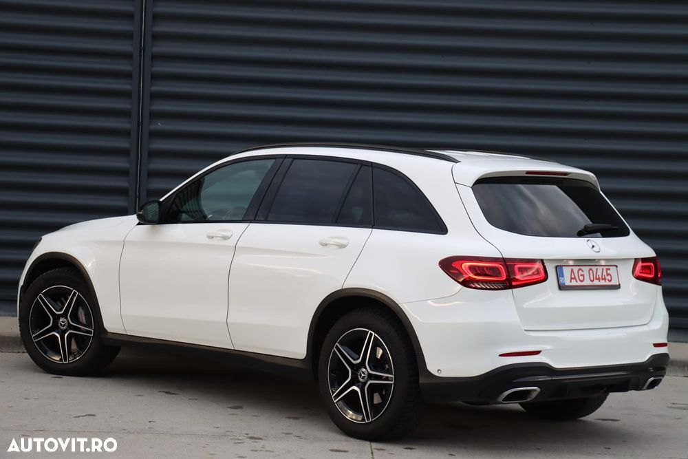 Mercedes-Benz GLC - 12