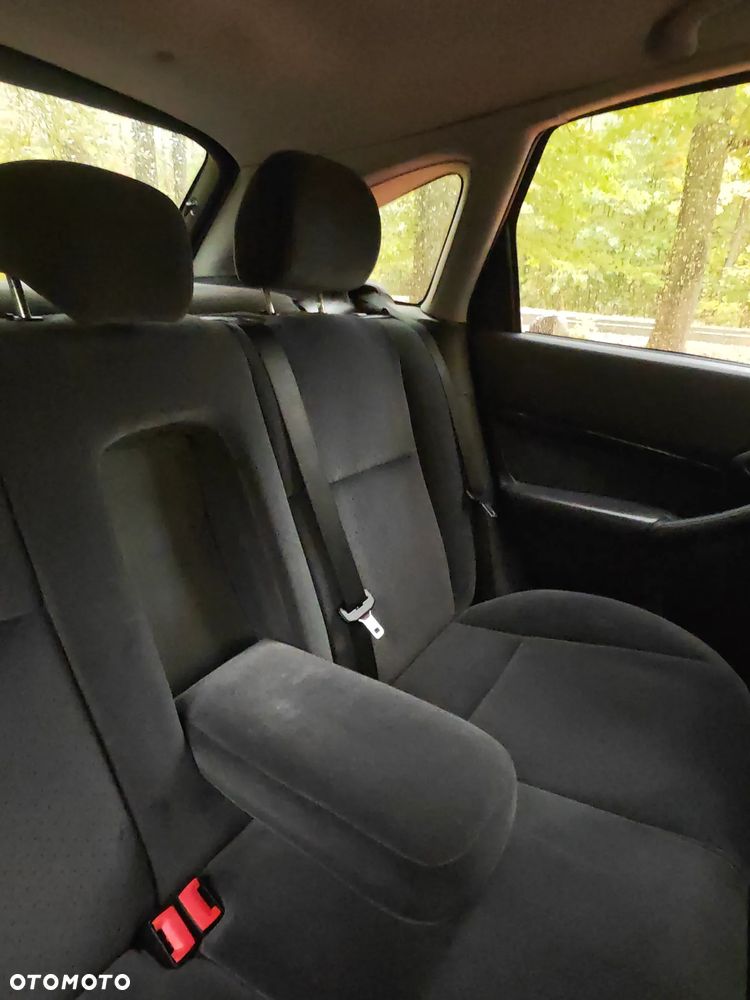 Ford Focus 1.6 Ghia - 17