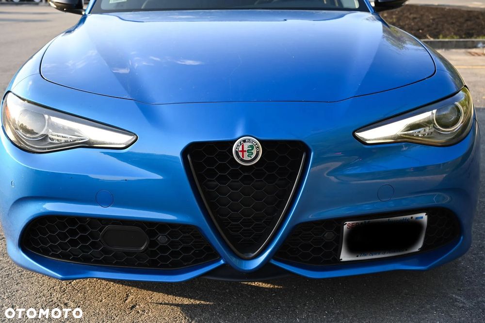 Alfa Romeo Giulia 2.0 Turbo 16V AT8-Q4 Veloce Ti - 3