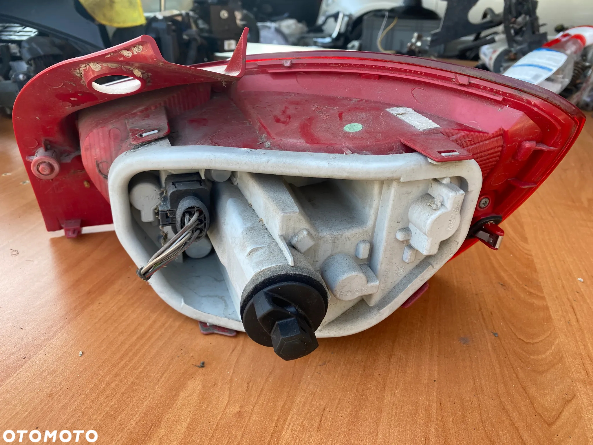 LAMPA TYŁ TYLNA PRAWA LUB LEWA SEAT IBIZA I4 6J4945095C 6J4945096C - 7