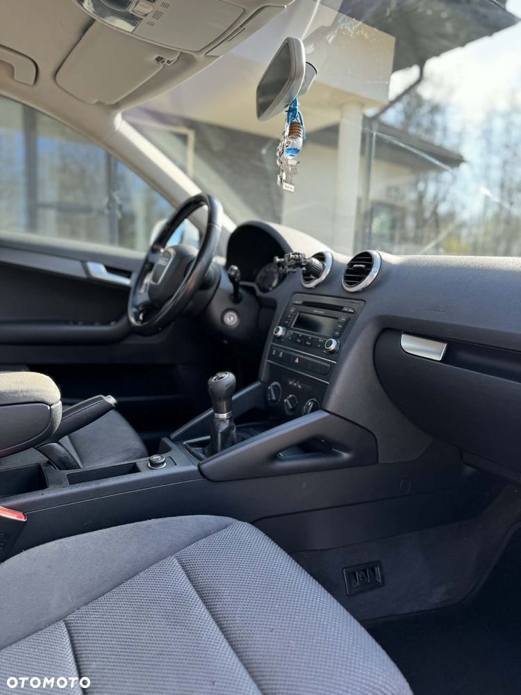 Audi A3 Sportback - 13