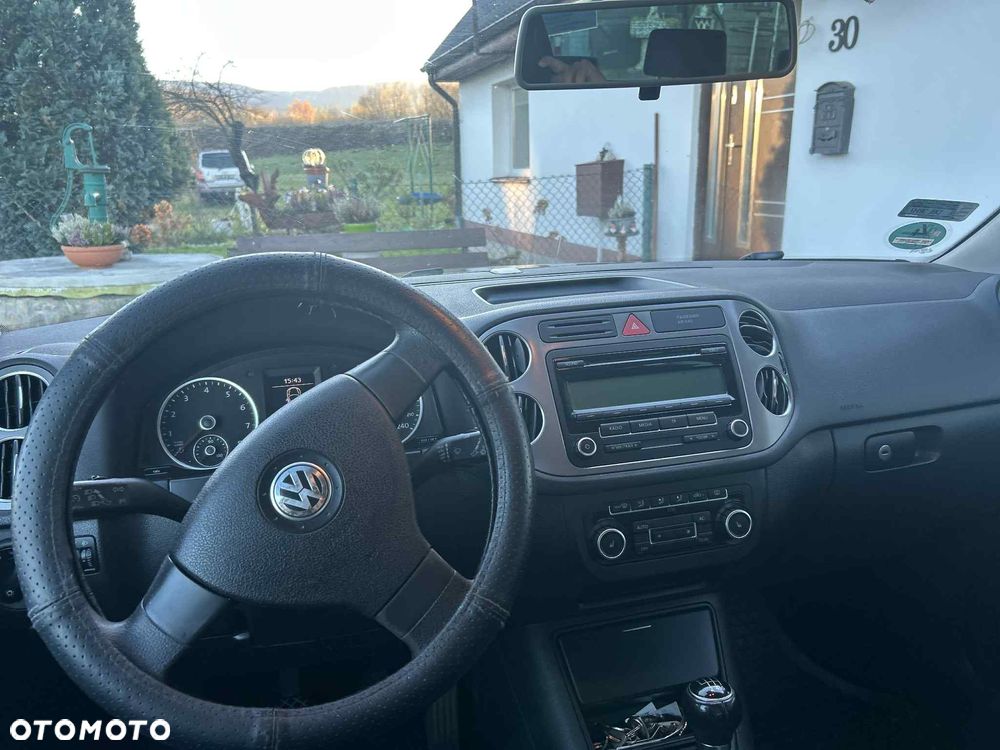 Volkswagen Tiguan - 5