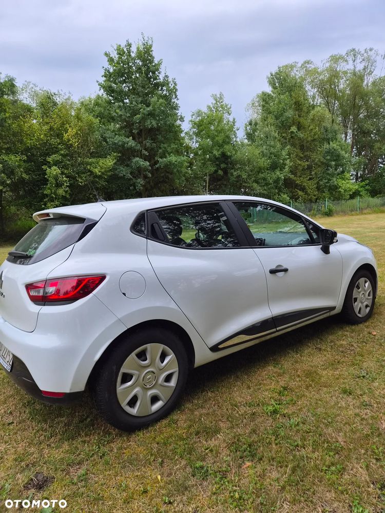 Renault Clio 1.5 dCi 75 Expression - 12