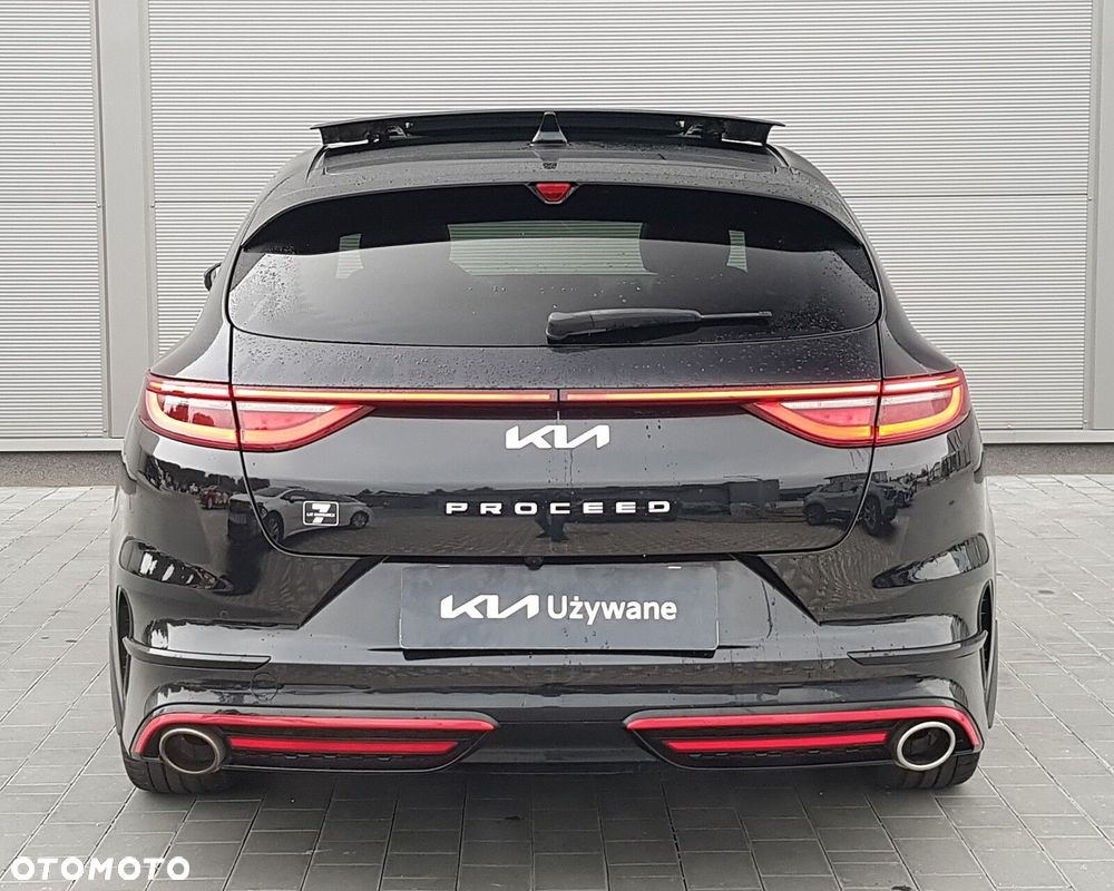 Kia ProCeed 1.6 T-GDI GT DCT - 13
