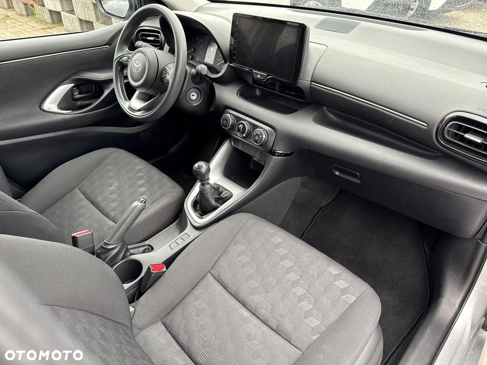 Toyota Yaris 1.5 Active - 10