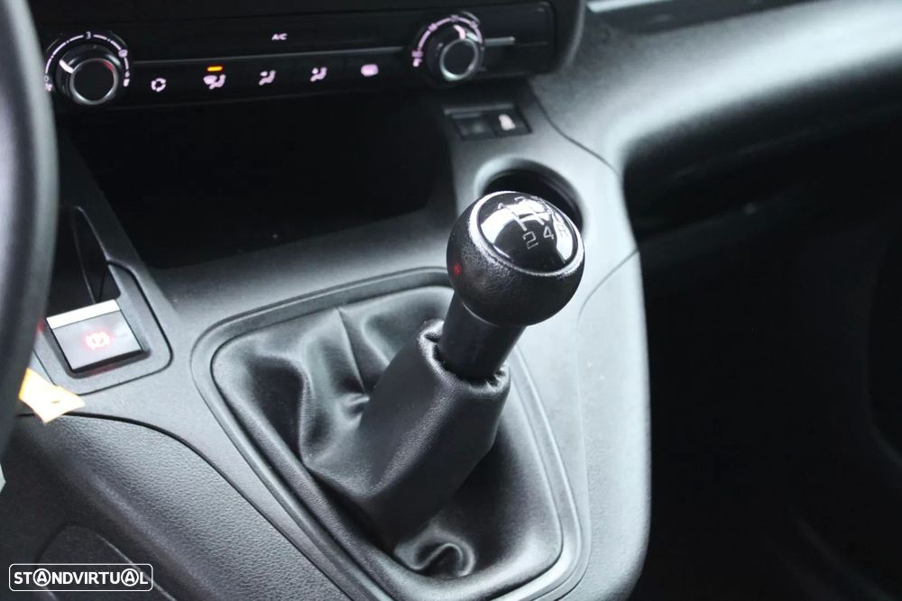 Peugeot Partner 1.5 BlueHDI Pro Standard 3L - 19
