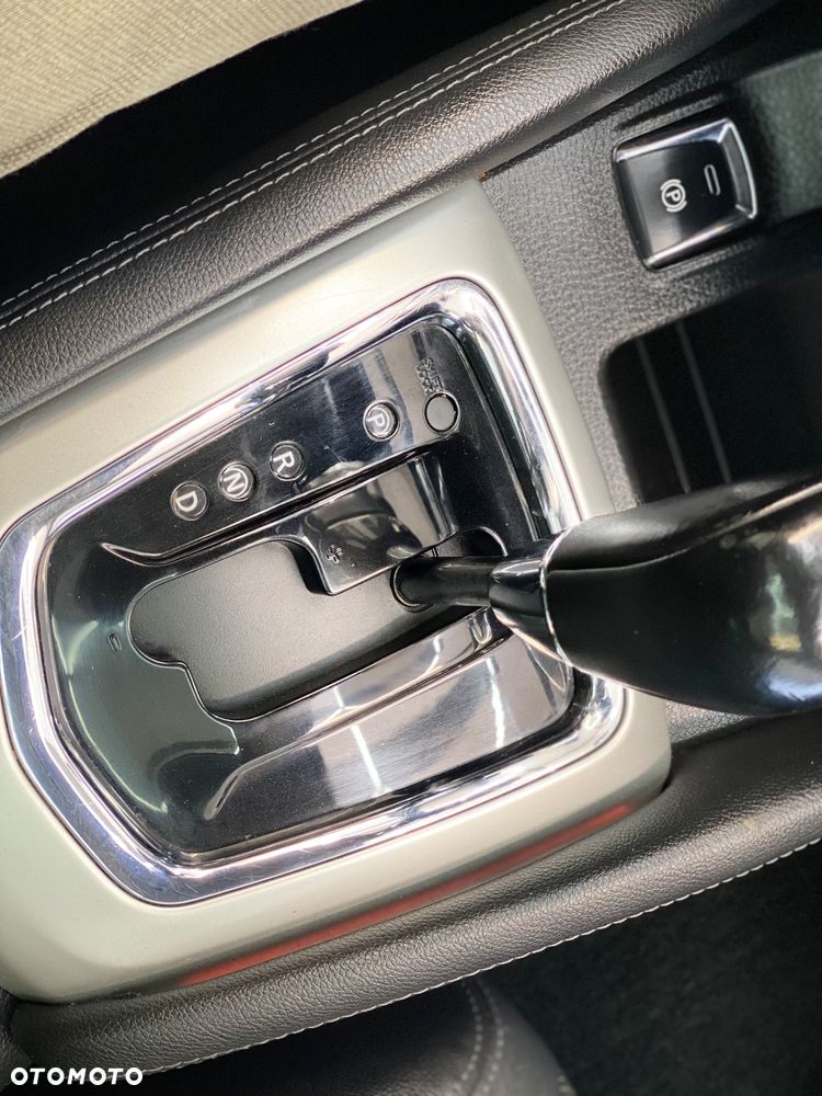 Nissan Qashqai 1.6 DCi Xtronic N-Connecta - 31