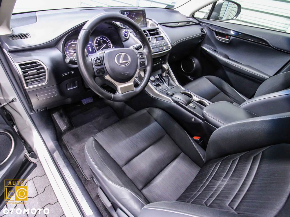 Lexus NX 300h Prestige AWD - 17