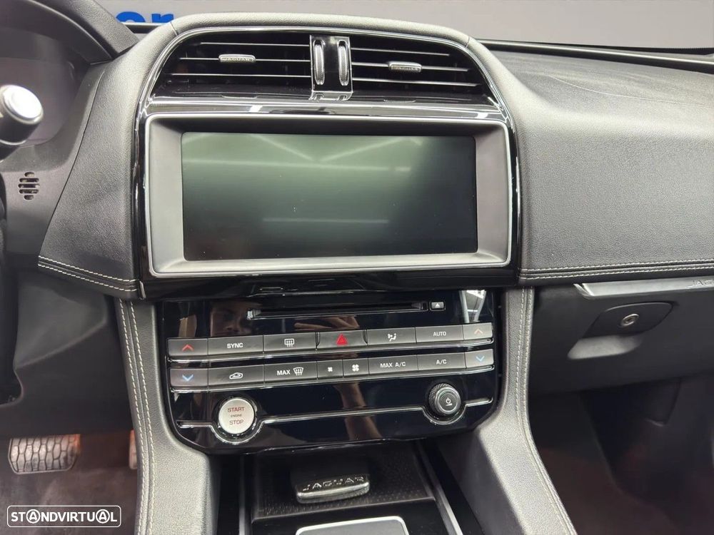 Jaguar F-Pace 2.0 i4D R-Sport Aut. - 16