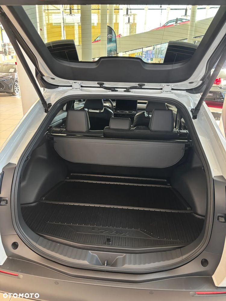 Toyota bZ4X 73.1kWh 4x4 Executive - 9