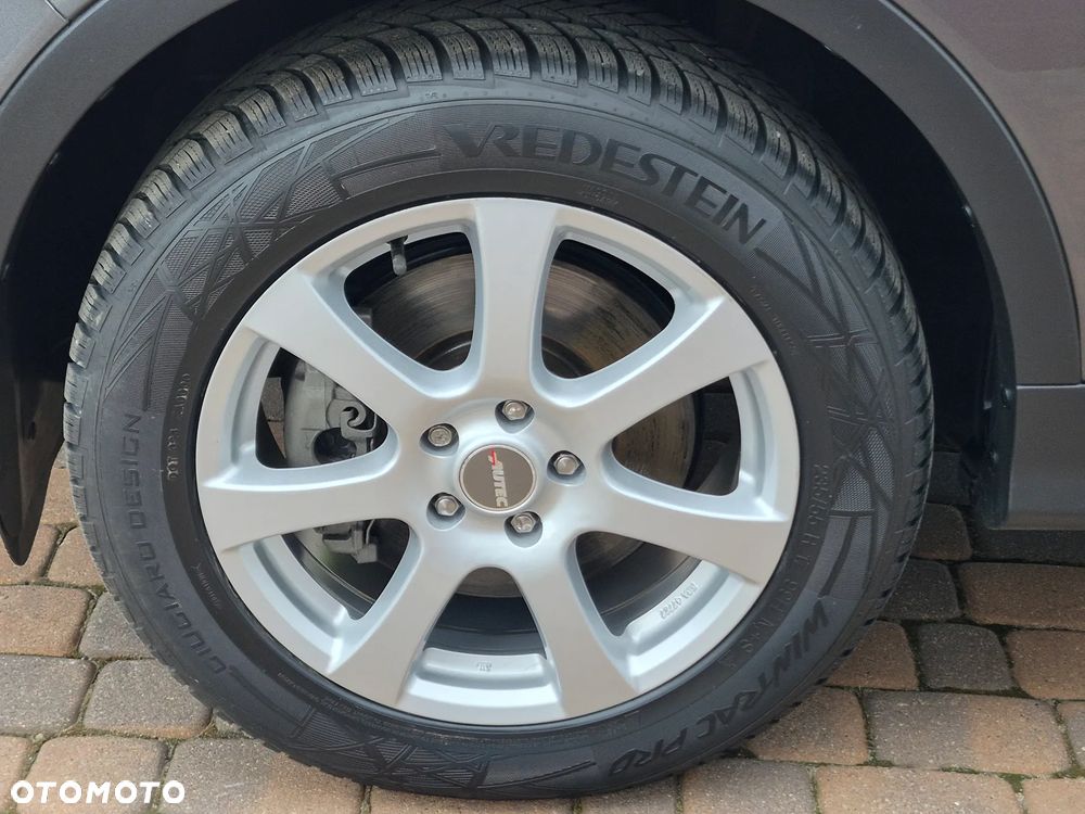 Ford Kuga - 29