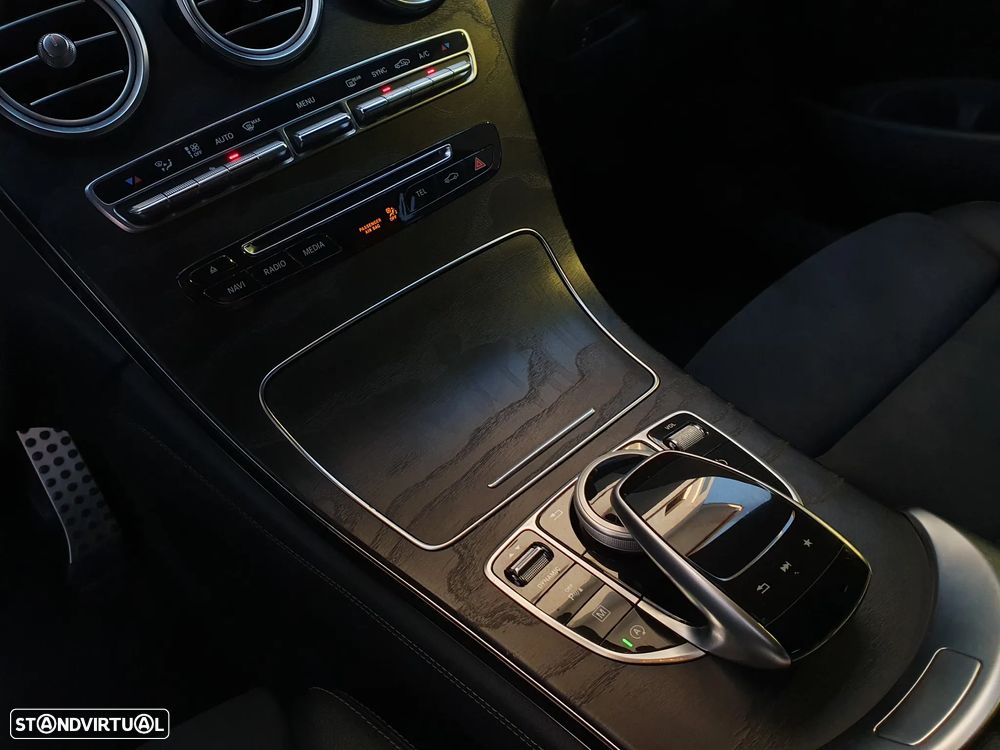 Mercedes-Benz GLC 250 d Coupe 4Matic 9G-TRONIC - 13