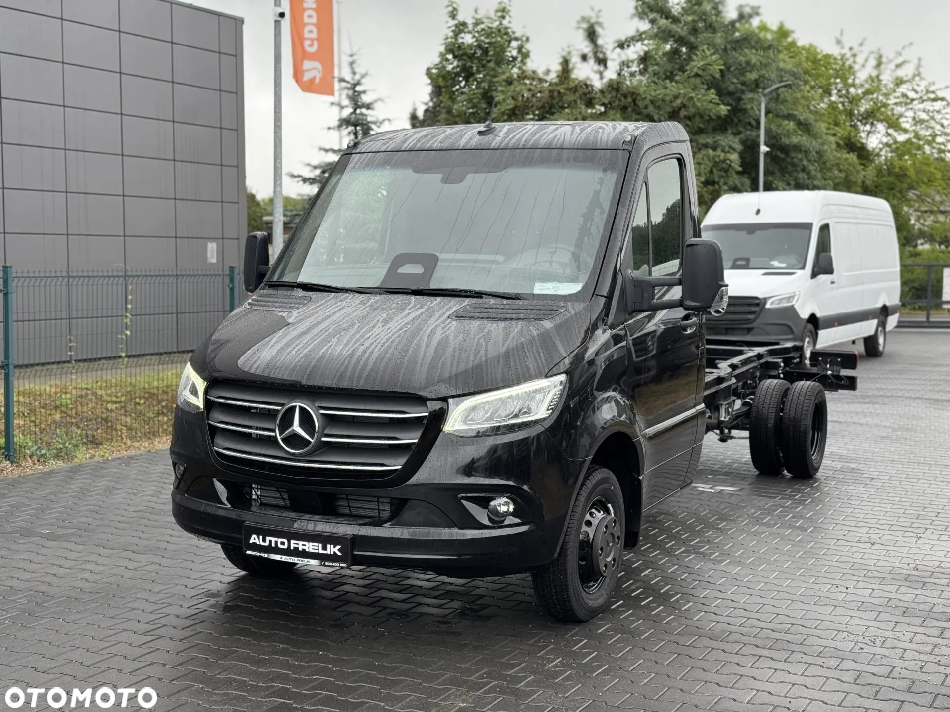 Mercedes-Benz Sprinter - 4