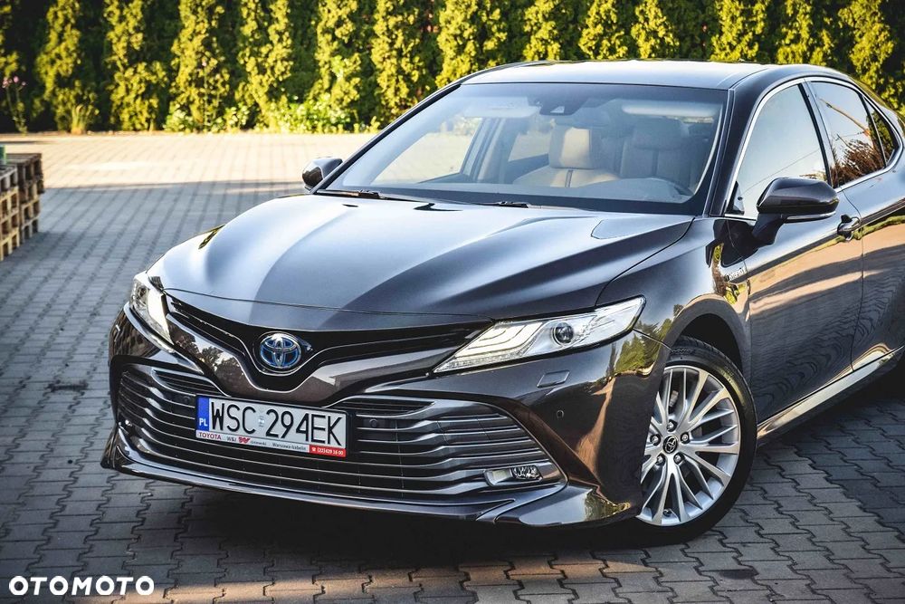 Toyota Camry 2.5 Hybrid Executive CVT - 14