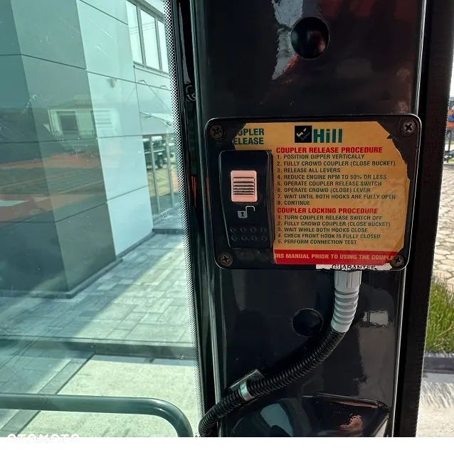 Hitachi ZX350LC-5B - 33