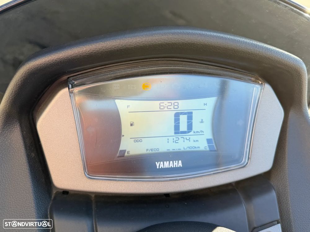 Yamaha NMAX - 5