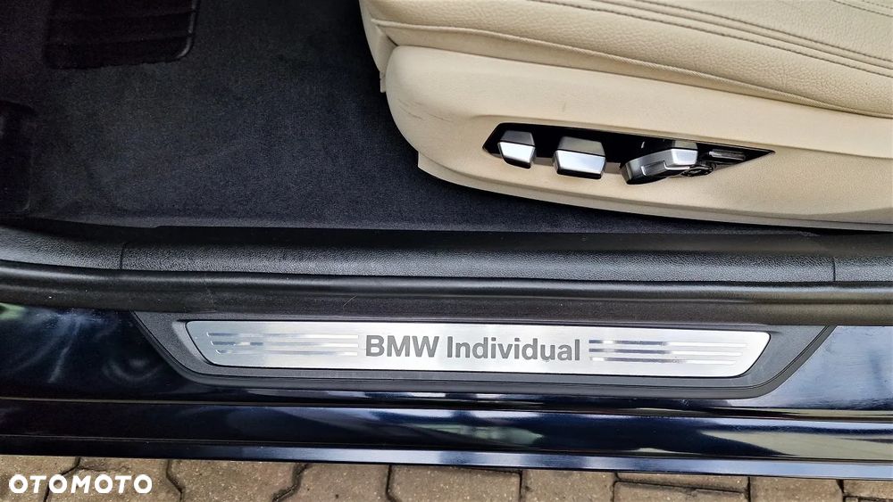 BMW Seria 5 520d xDrive Luxury Line - 18
