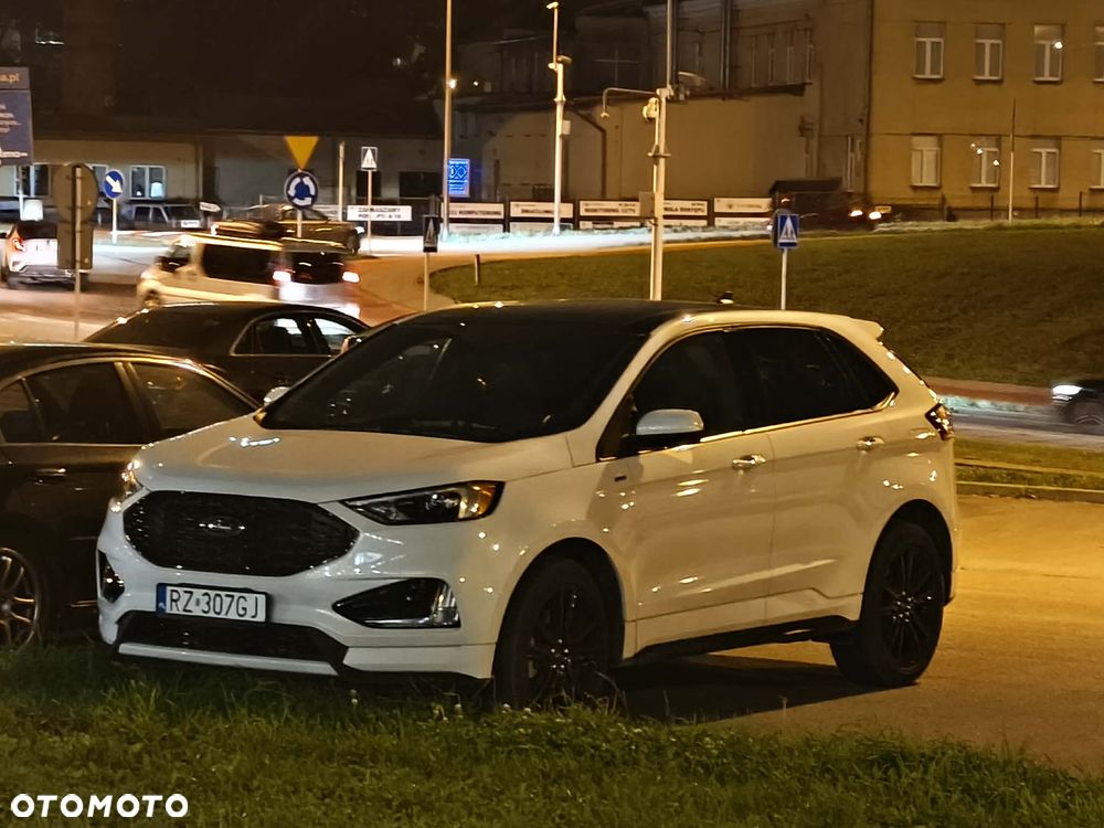 Ford Edge - 4