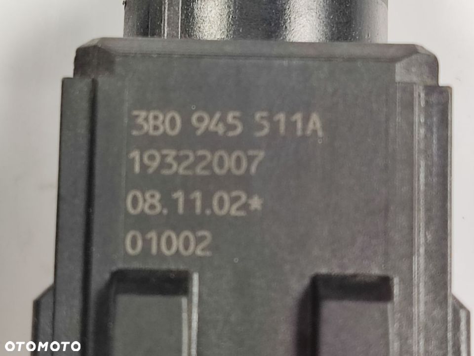 VOLKSWAGEN AUDI Czujnik Pedału Hamulca 3B0 945 511A - 7