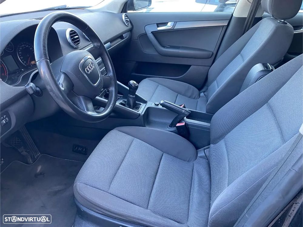 Audi A3 Sportback 1.6 TDI Attraction - 15