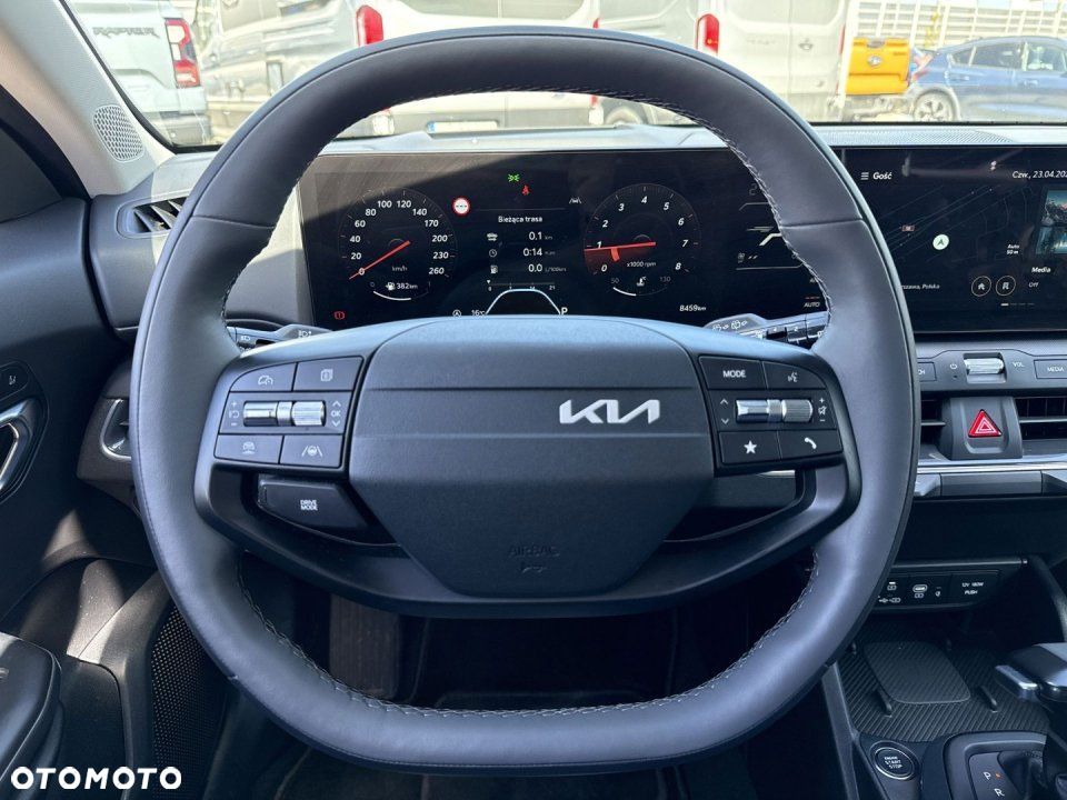 Kia K4 - 22