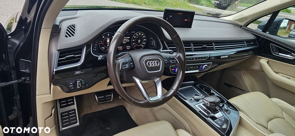 Audi Q7 - 6