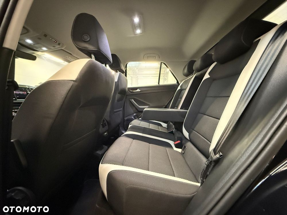 Volkswagen T-Roc 1.5 TSI ACT Premium DSG - 26