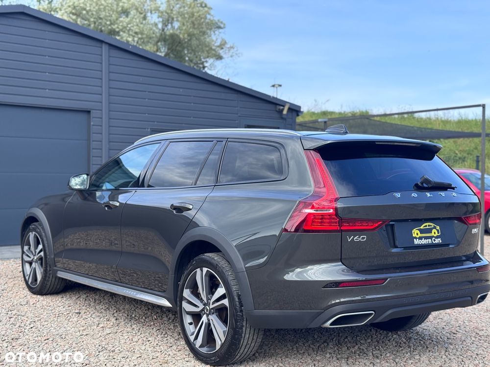 Volvo V60 Cross Country B5 B AWD Geartronic Pro - 16