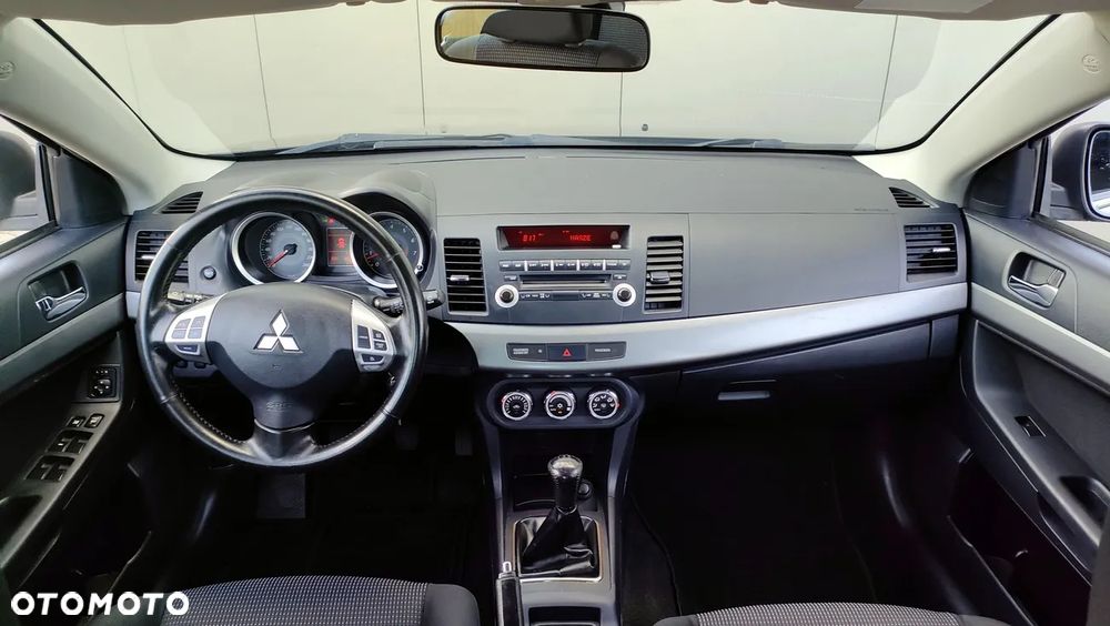 Mitsubishi Lancer 1.8 Intense - 18