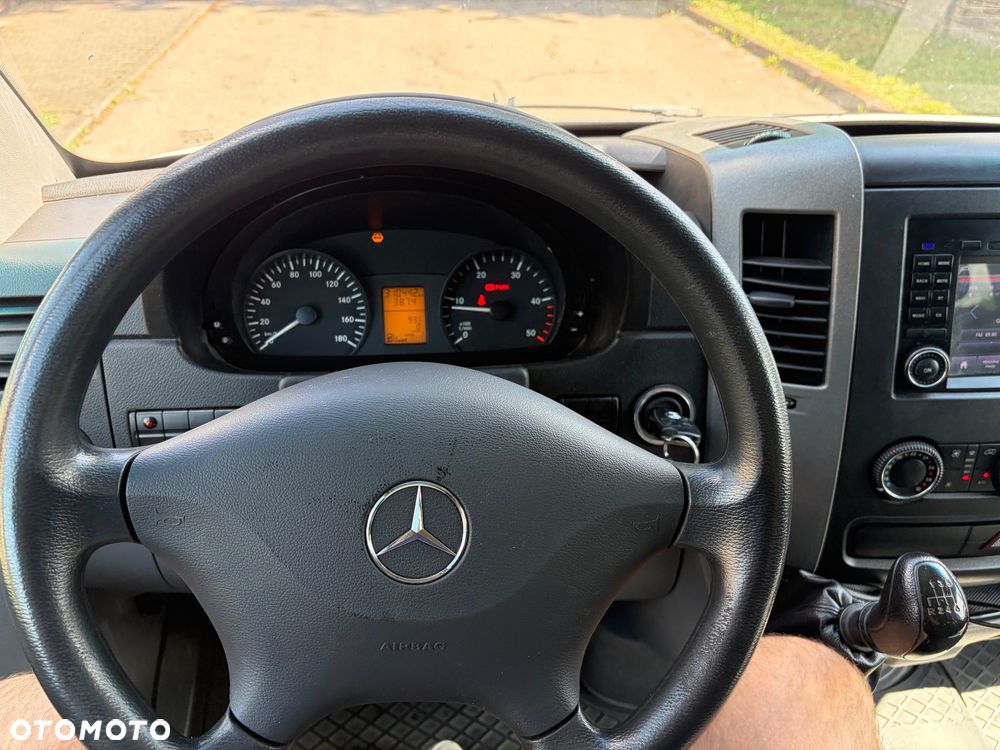 Mercedes-Benz Sprinter - 5