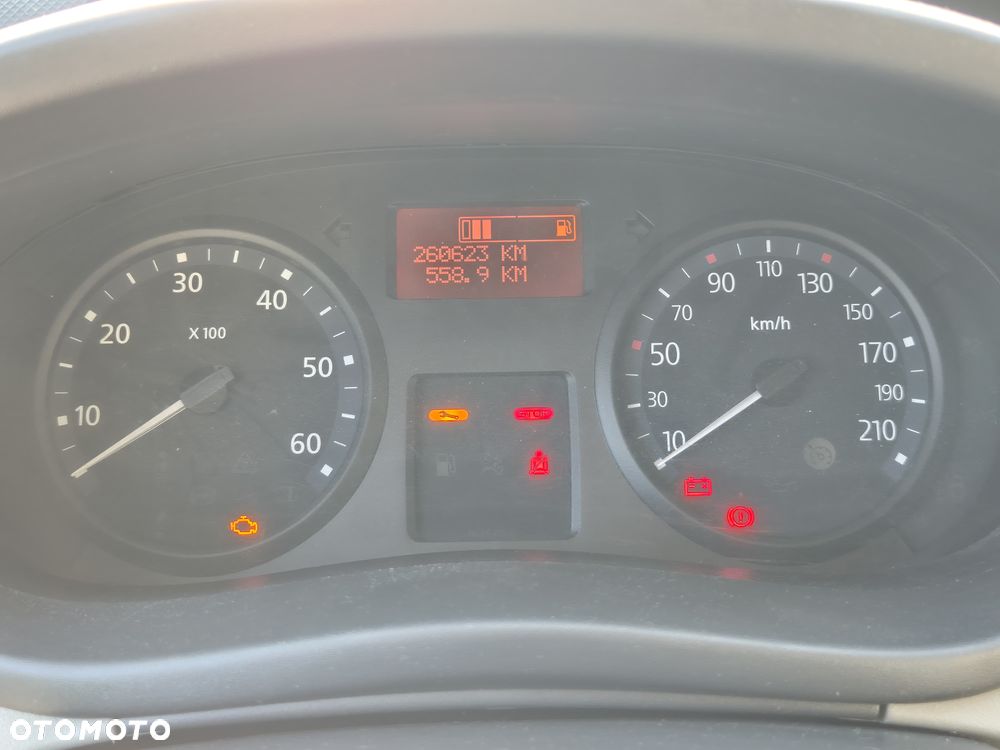 Renault Trafic - 12