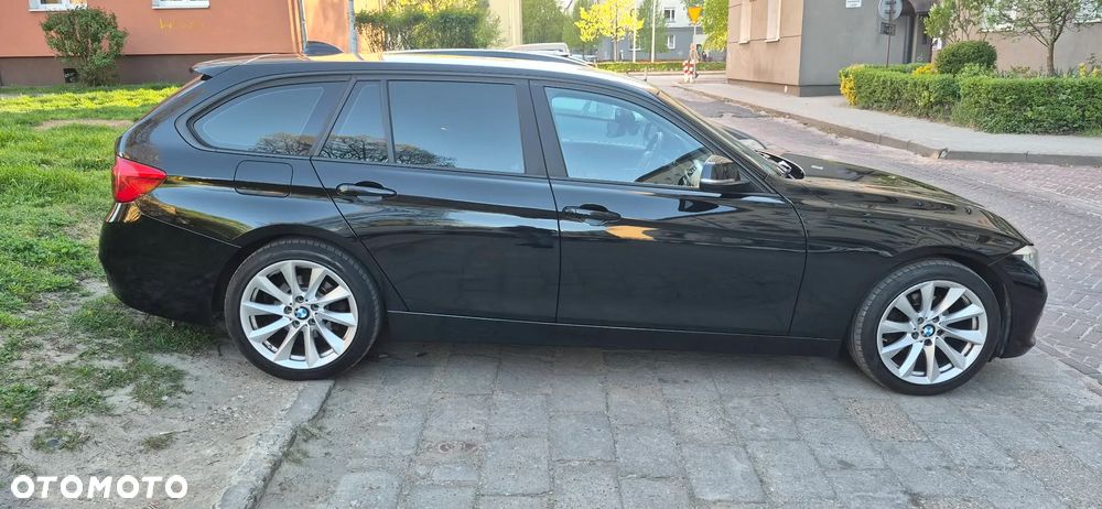 BMW Seria 3 318d - 14