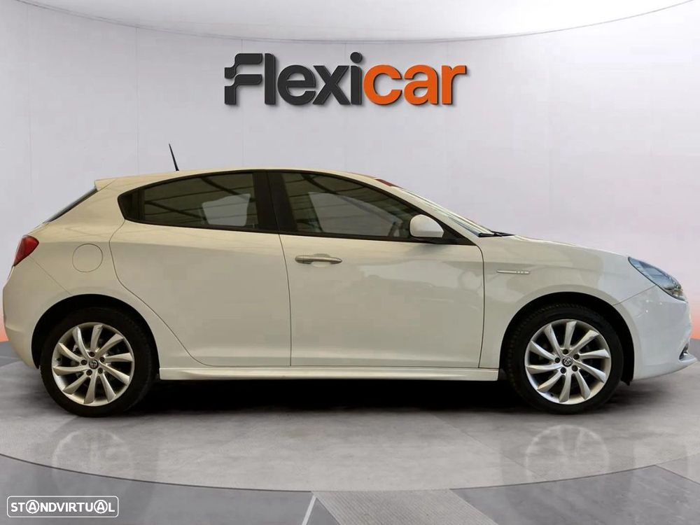 Alfa Romeo Giulietta 1.6 JTDm Sport - 2