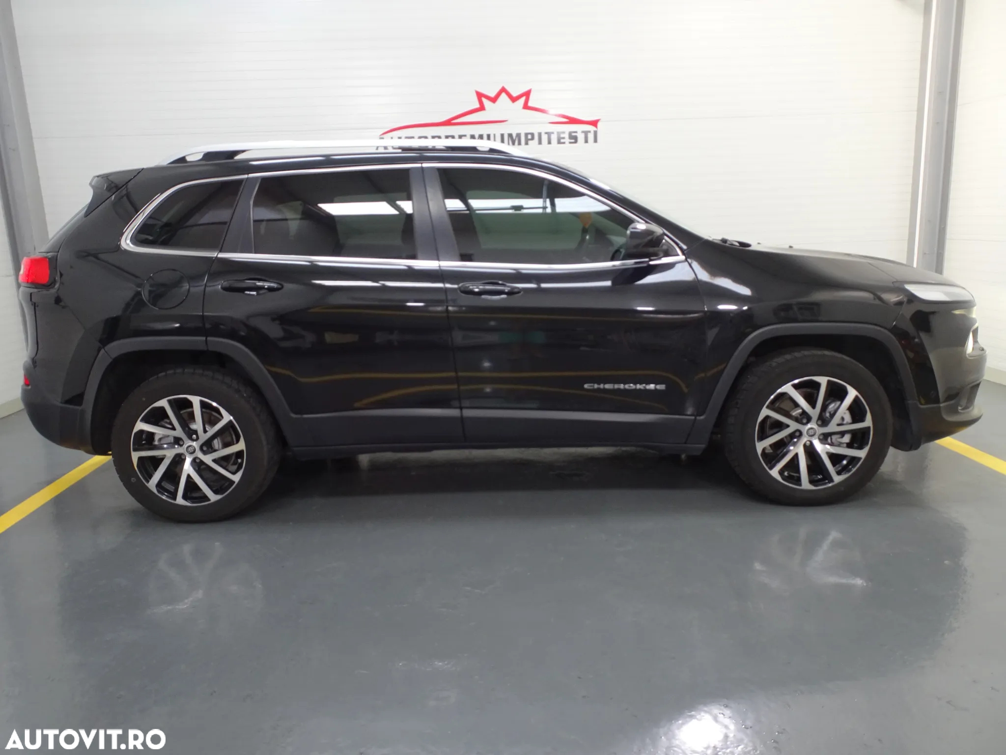 Jeep Cherokee 2.0 Mjet 4x4 AT Limited - 17