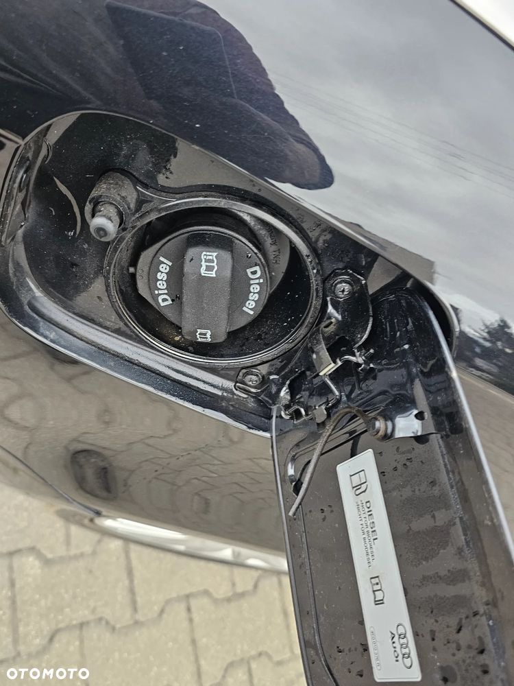 Audi A4 Avant 2.0 TDI - 25