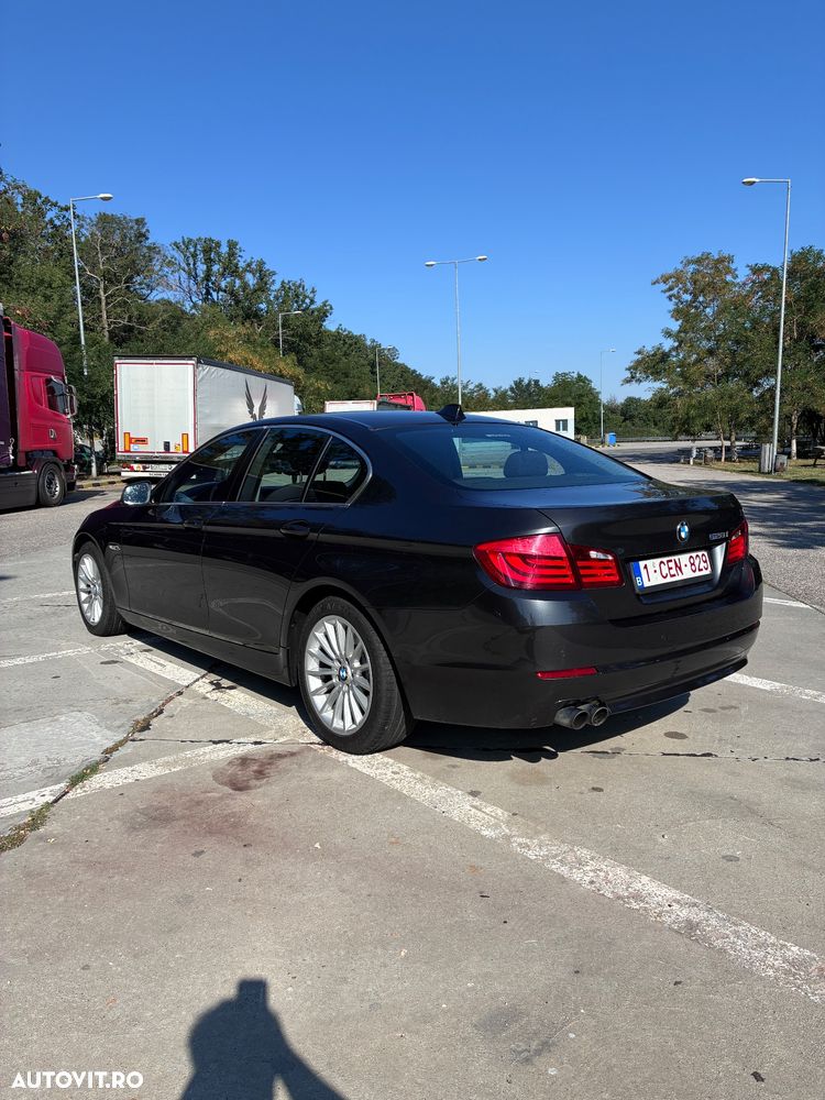 BMW Seria 5 520i Aut. - 3