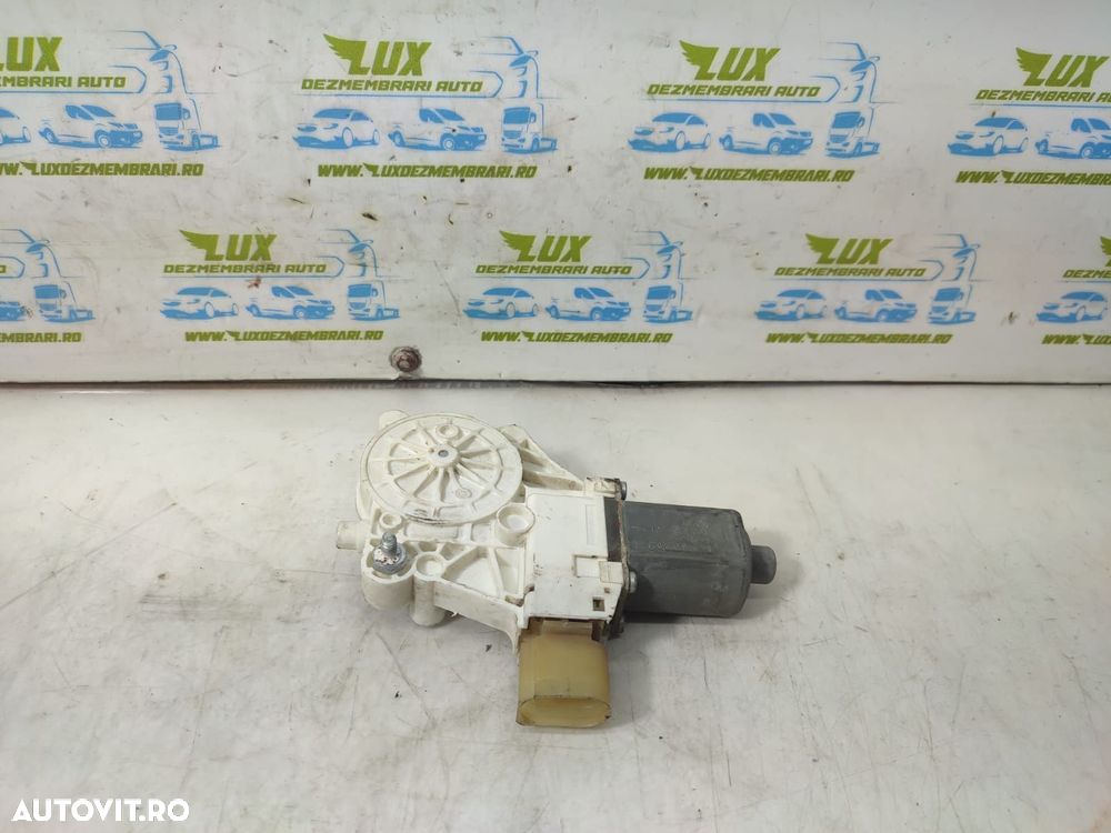 Motoras geam dreapta fata 0130822227 BMW Seria 1 E87 - 1