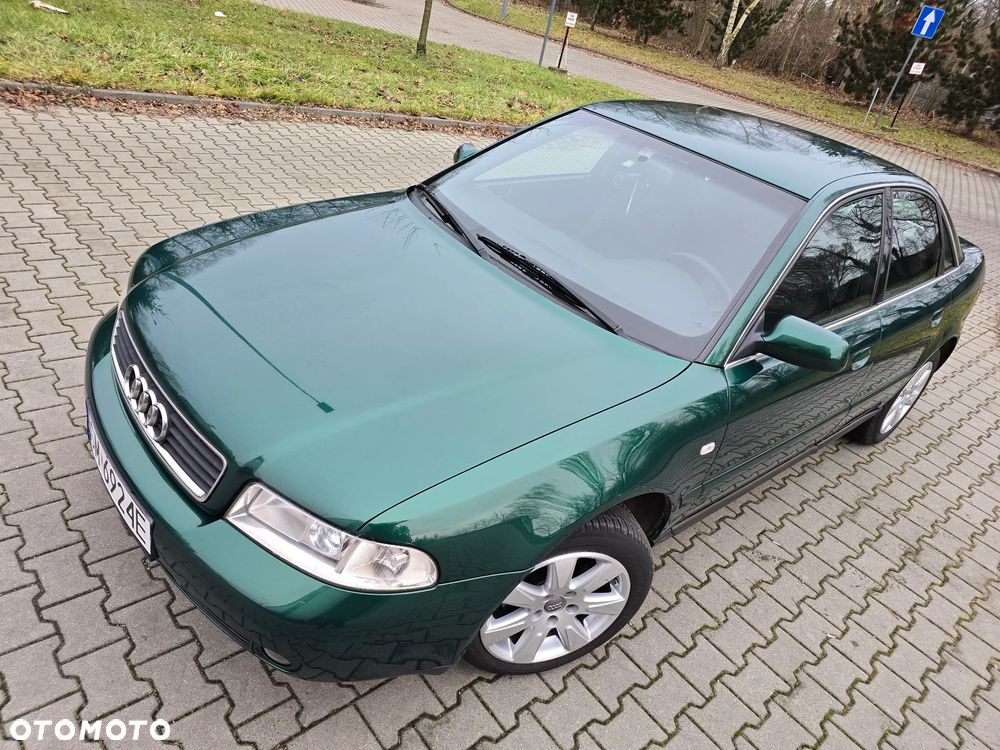 Audi A4 Limousine - 12
