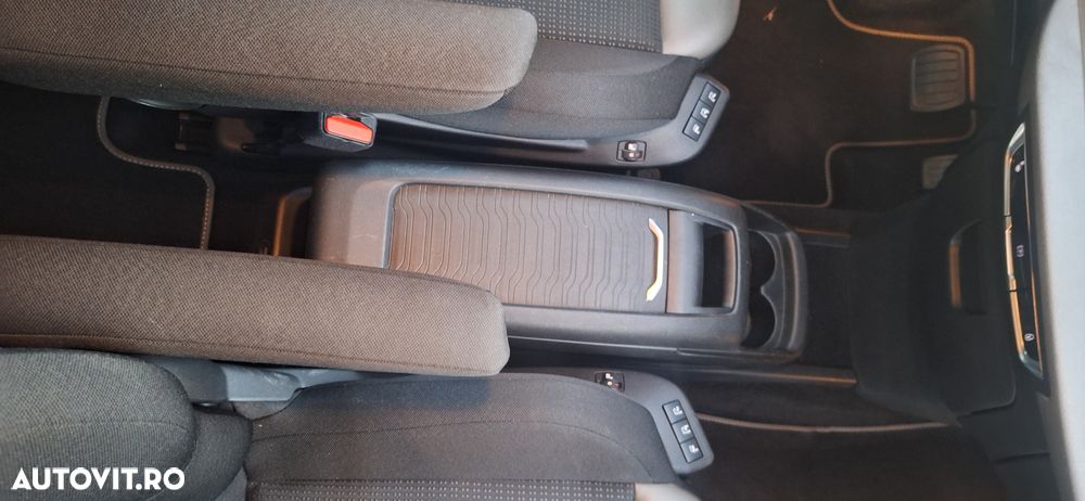 Citroën C4 Space Tourer Spacetourer BlueHDi 130 Stop&Start EAT8 SELECTION - 17