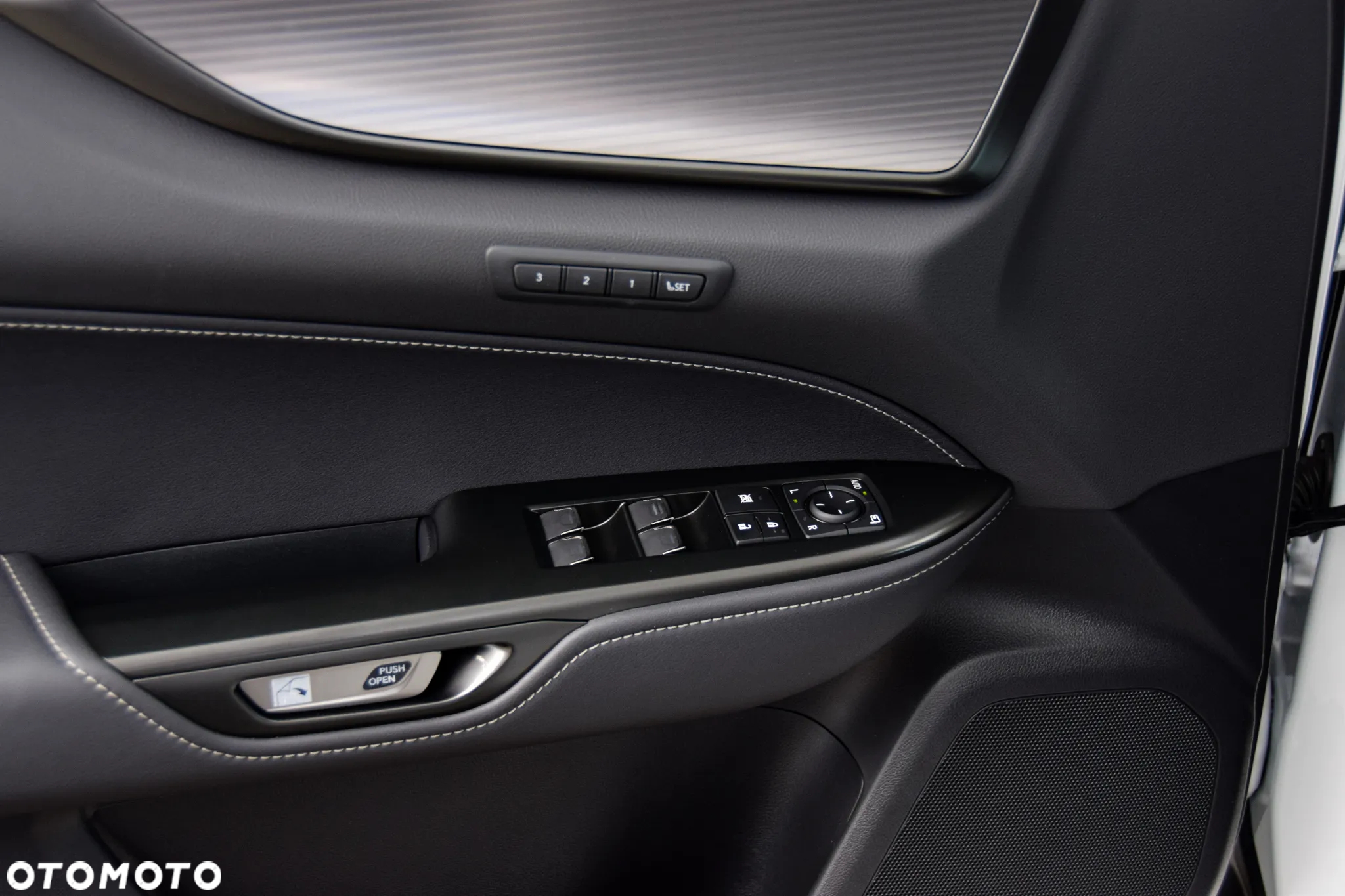 Lexus NX 450h+ F Sport AWD - 11