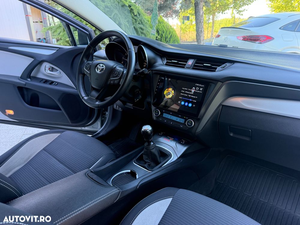 Toyota Avensis 2.0 D-4D Elegance - 27