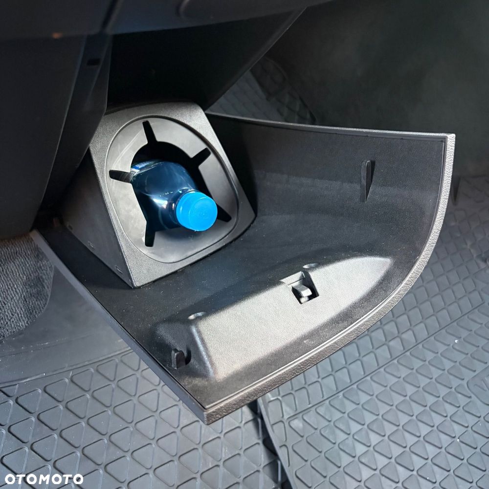 Volkswagen Multivan L2 LIFE - 33